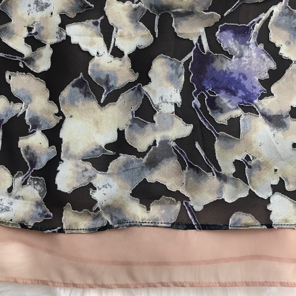 Simply Vera sheer floral layered V-neck tank - Picture 7 of 8